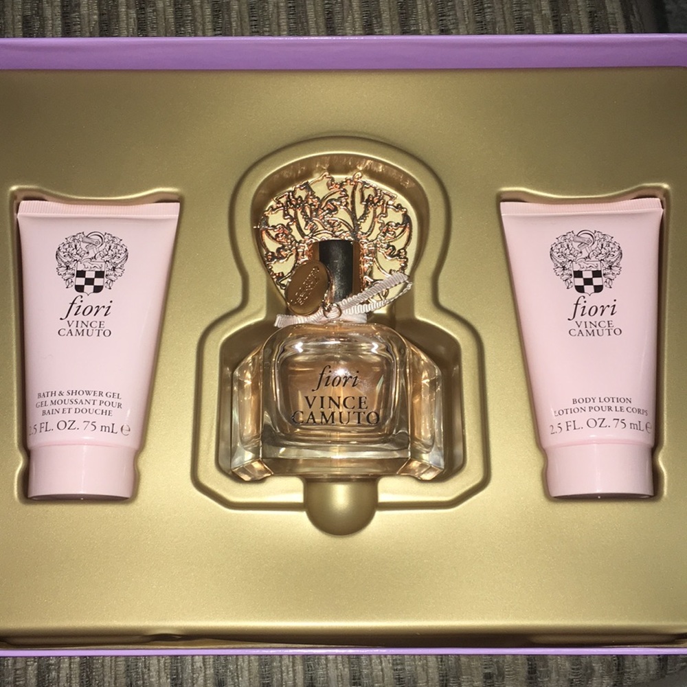 Vince Camuto Fiori 3 piece set perfume for women